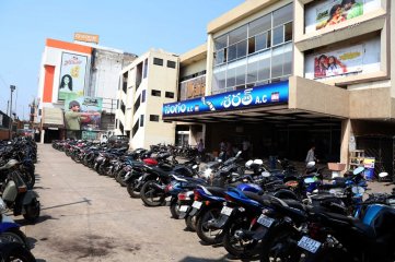 Krishna Gadi Veera Prema Gaadha Movie Success Tour